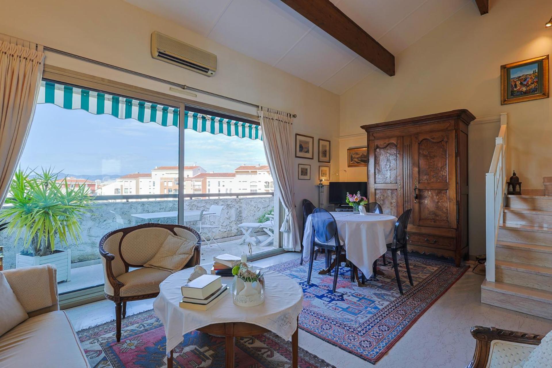 Appartement Globetrotter Saint-Raphaël Exteriör bild